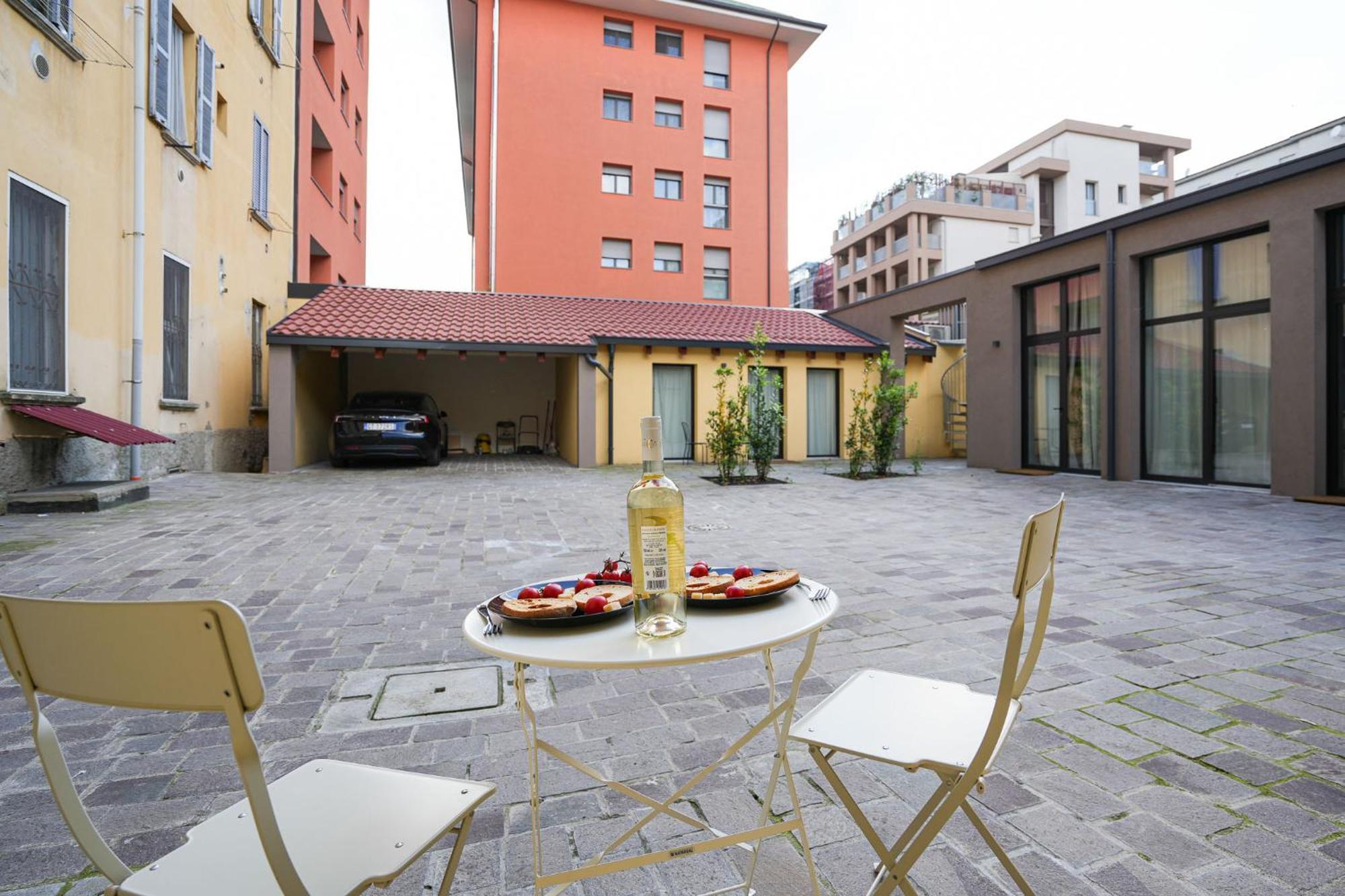 Del Re House, Parking Free Villa มิลาน ภายนอก รูปภาพ